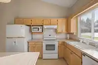 79 9012 WALNUT GROVE DRIVE - thumbnail 15