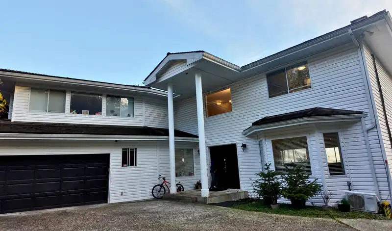 2585 WESTHILL WAY - photo 2 of 14