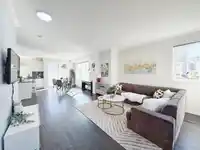 121 5550 ADMIRAL WAY - thumbnail 9