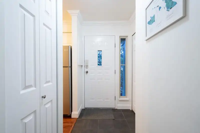 78 65 FOXWOOD DRIVE - photo 3 of 34