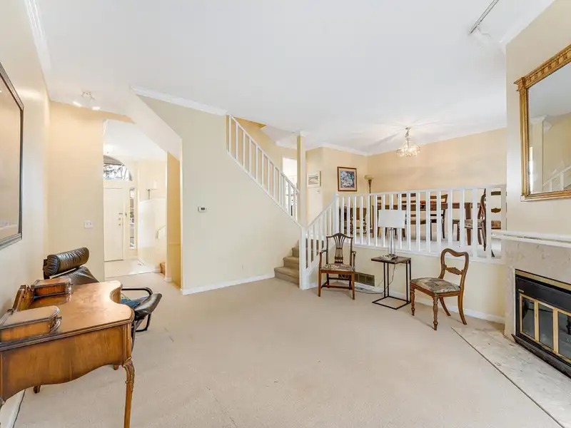 2387 QUAYSIDE COURT - photo 4 of 30
