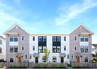37 7918 204B STREET - thumbnail 1