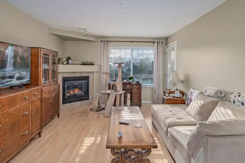 301 2350 WESTERLY STREET - photo 4 of 32