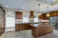 5521 BESSBOROUGH DRIVE - thumbnail 11