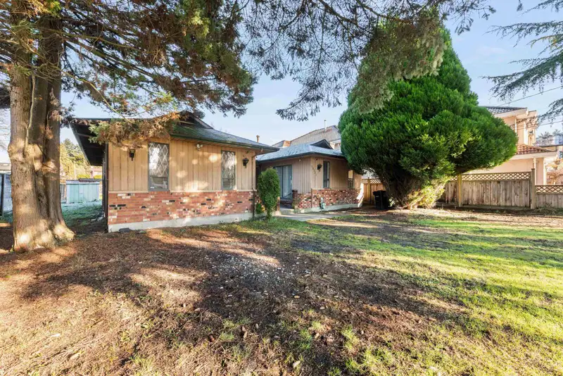 10331 FINLAYSON DRIVE - photo 3 of 36