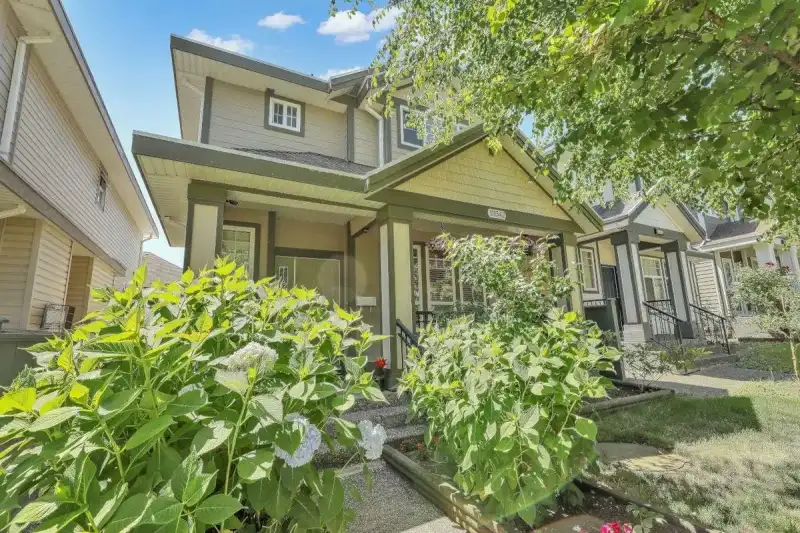 13542 80A AVENUE - photo 1 of 40