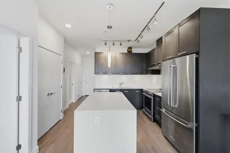 511 5638 201A STREET - photo 3 of 17