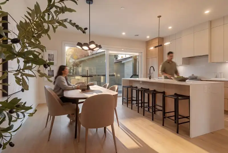 2 1937 TEMPLETON DRIVE - photo 1 of 35