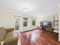 6 6498 ELGIN AVENUE - thumbnail 2