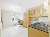 6 6498 ELGIN AVENUE - thumbnail 9