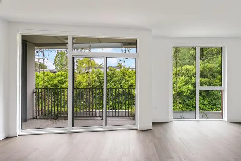 303 2888 ARBUTUS STREET - photo 3 of 37