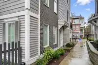 35 8370 202B STREET - thumbnail 5