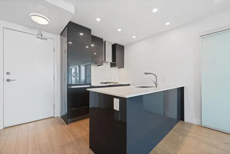 2904 1283 HOWE STREET - photo 4 of 33