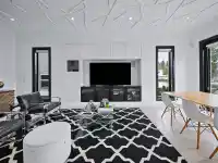 3626 E 48TH AVENUE - thumbnail 2