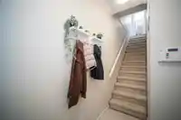 52 10489 DELSOM CRESCENT - thumbnail 2