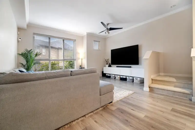 52 10489 DELSOM CRESCENT - photo 3 of 35