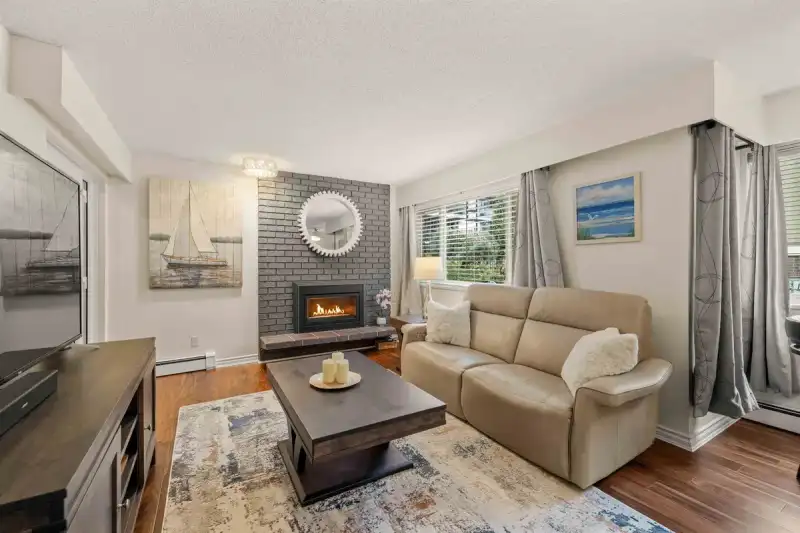 107 1368 FOSTER STREET - photo 2 of 28