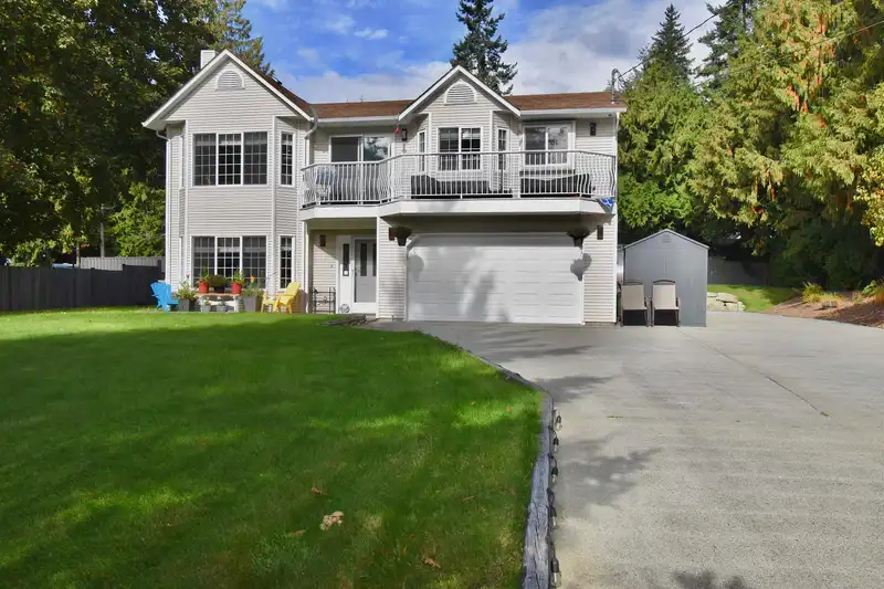 8086 DOGWOOD DRIVE - photo 2 of 40