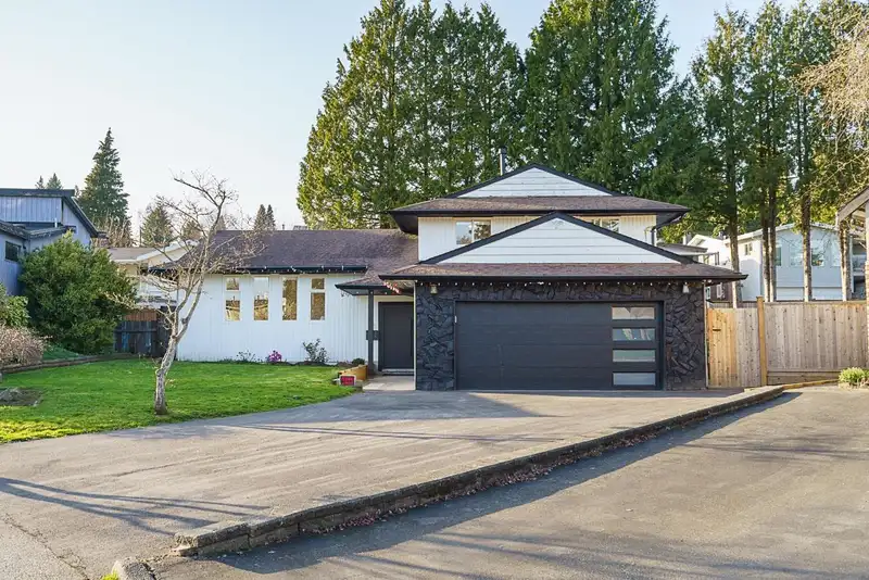 615 ALLISON PLACE - photo 2 of 39