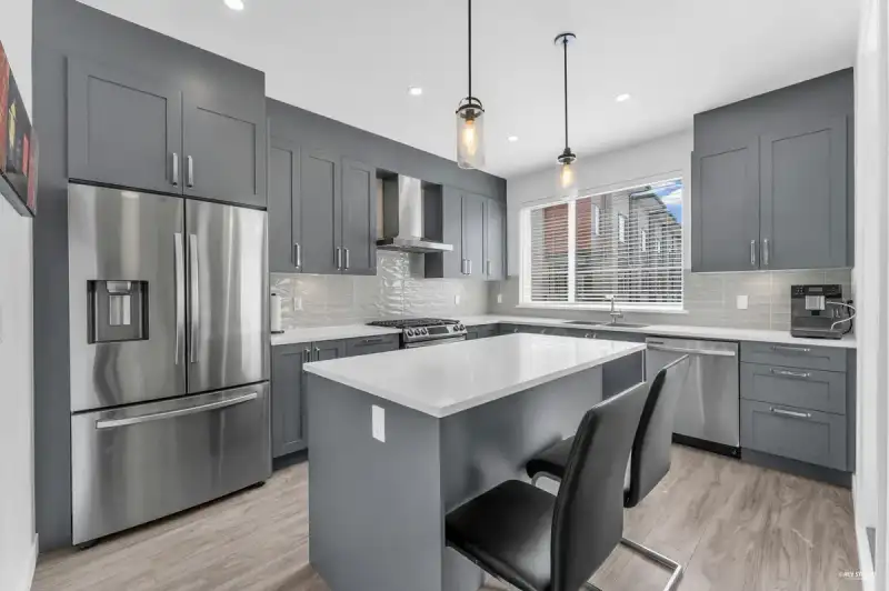 13 18887 72A AVENUE - photo 1 of 1