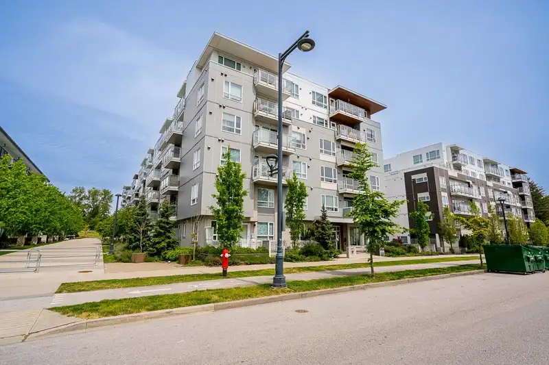 421 13963 105 BOULEVARD - photo 1 of 33