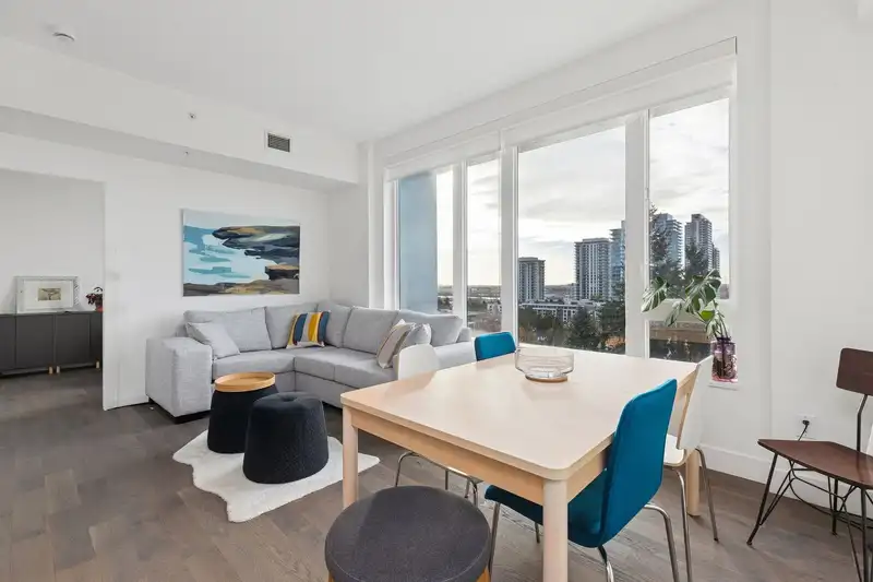 603 7777 CAMBIE STREET - photo 3 of 40