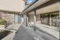 912 ROCHE POINT DRIVE - thumbnail 28