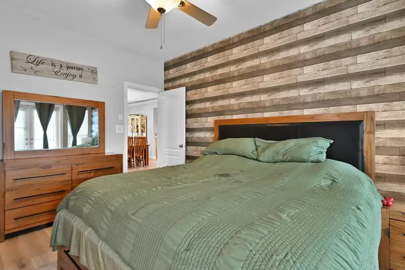 8021 MELBURN DRIVE - photo 3 of 40