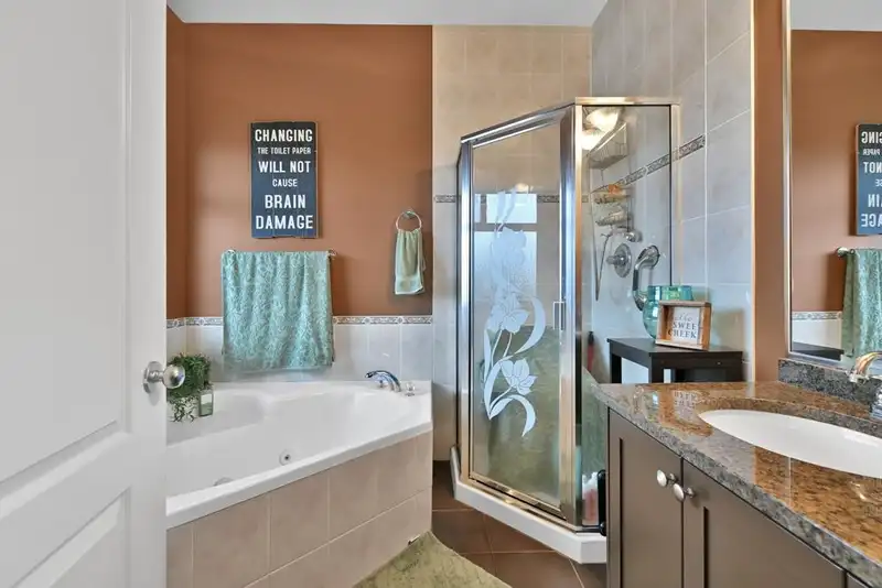 8021 MELBURN DRIVE - photo 4 of 40