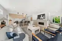 2025 MACKAY AVENUE - thumbnail 2