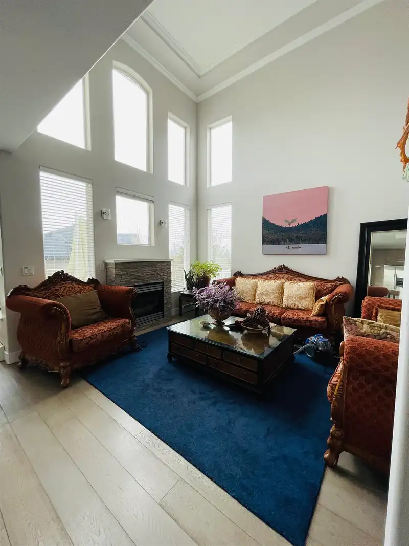 16995 104A AVENUE - photo 3 of 27