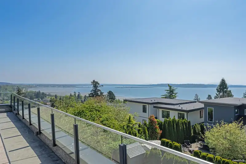 15482 PACIFIC AVENUE - photo 4 of 40