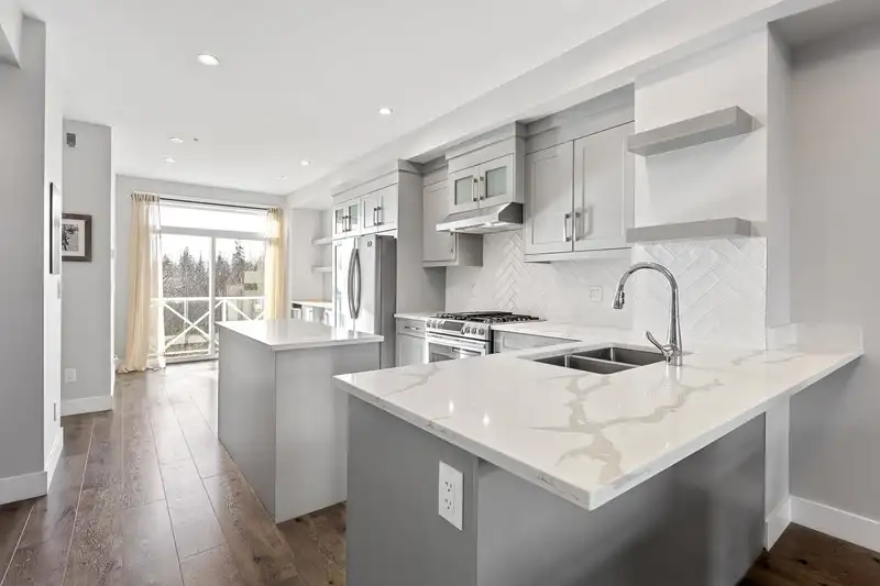 2 21102 76 AVENUE - photo 4 of 40