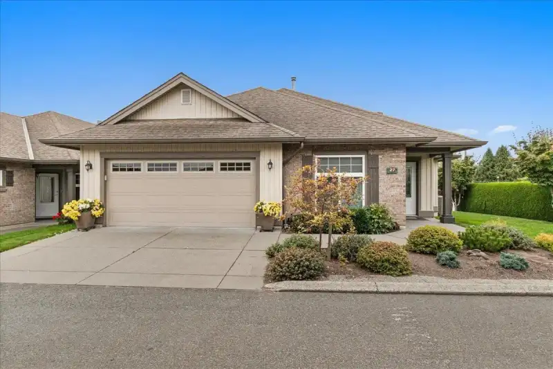 27 45752 STEVENSON ROAD - photo 1 of 38