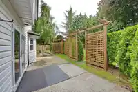 6049 133A STREET - thumbnail 35