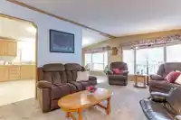 9 3931 198 STREET - thumbnail 4