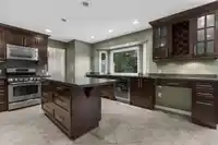 9324 211A STREET - thumbnail 15