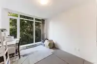 209 2133 DOUGLAS ROAD - thumbnail 12