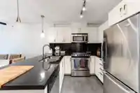 209 2133 DOUGLAS ROAD - thumbnail 5
