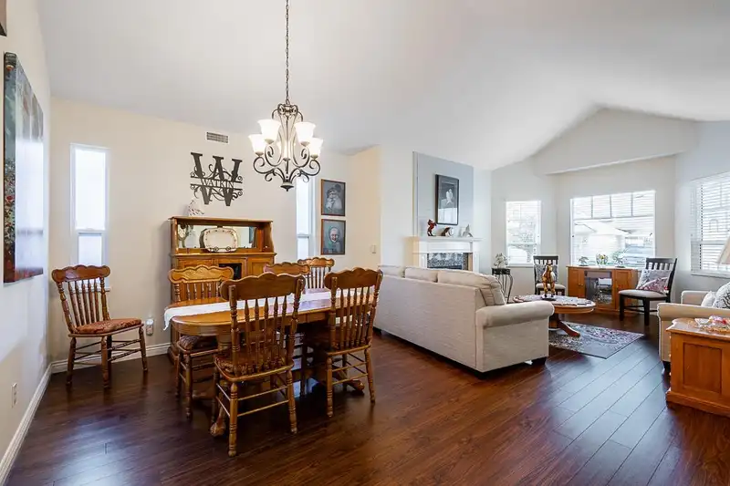 314 20655 88 AVENUE - photo 4 of 27