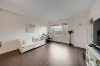 303 8526 202B STREET - thumbnail 5