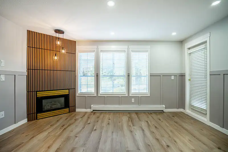211 1450 MERKLIN STREET - photo 3 of 22