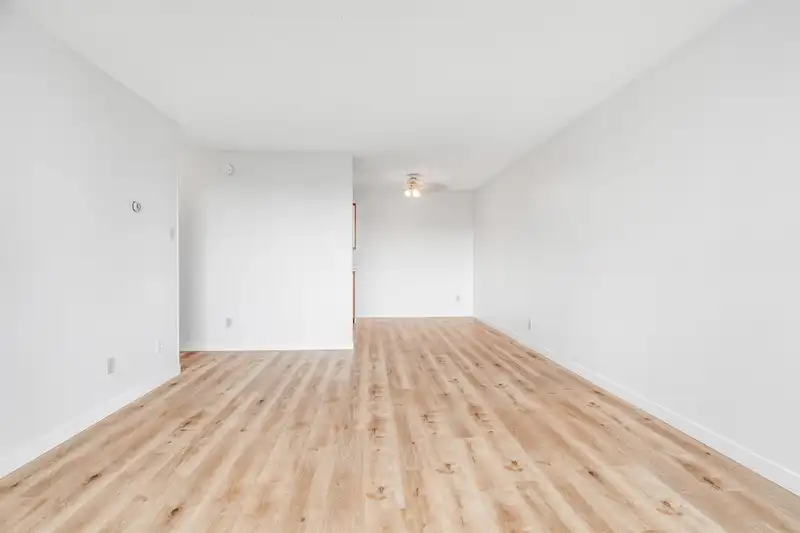 1201 4160 SARDIS STREET - photo 4 of 26