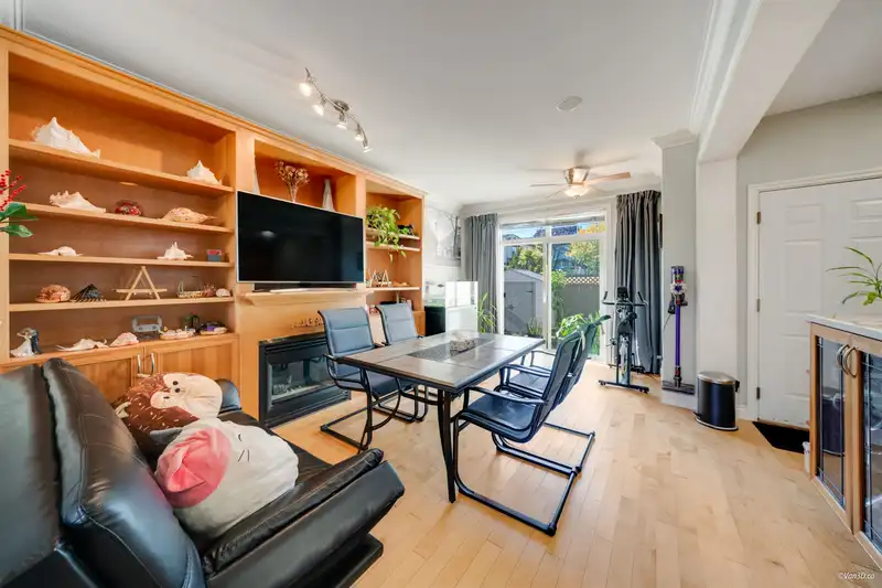 5731 148B STREET - photo 2 of 26