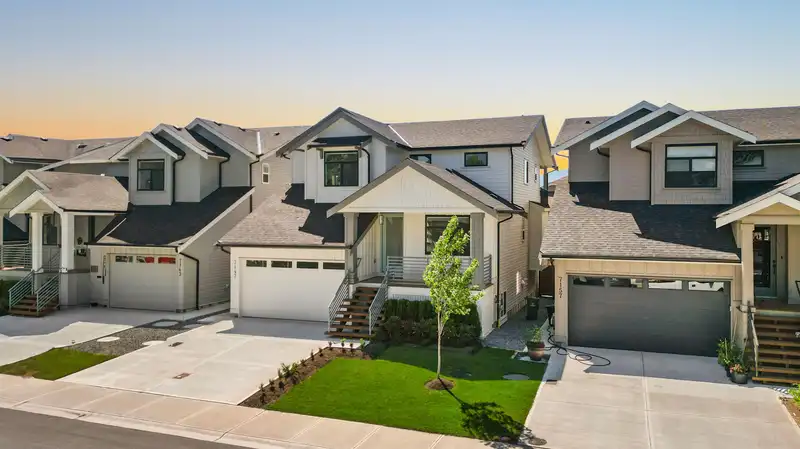 7147 ELWOOD DRIVE - photo 3 of 40