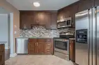 217 5765 GLOVER ROAD - thumbnail 6