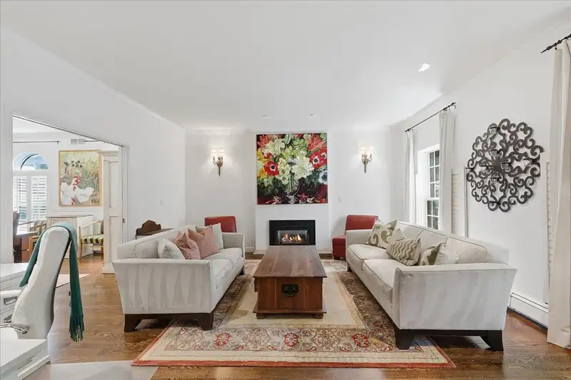 3253 W 24TH AVENUE - photo 4 of 40