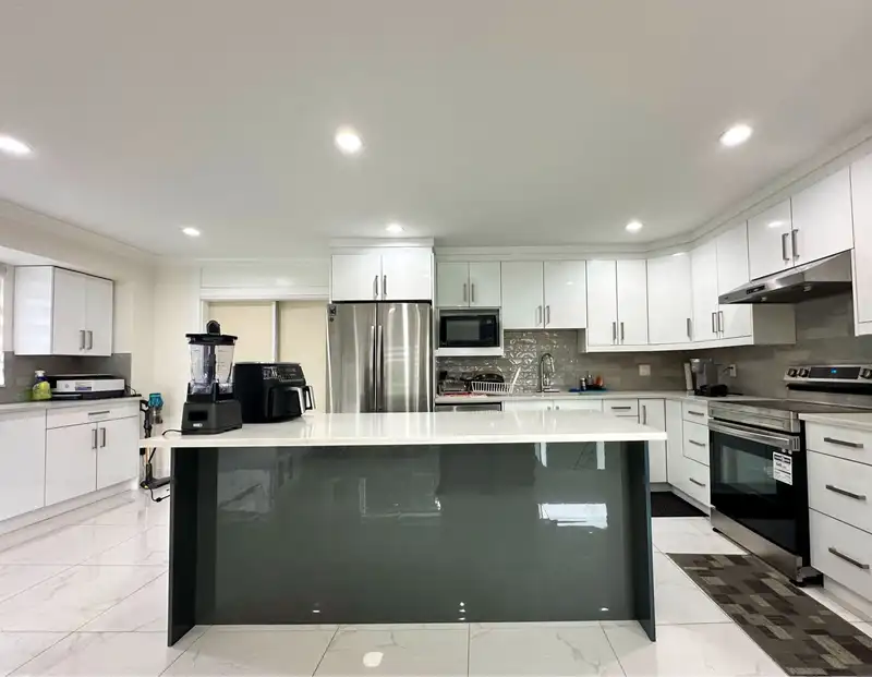 13017 64 AVENUE - photo 1 of 39
