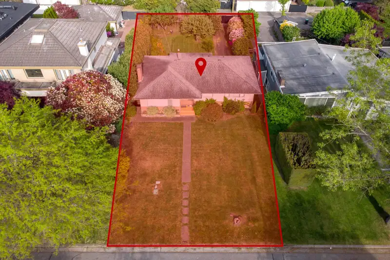 6836 FREMLIN STREET - photo 3 of 20