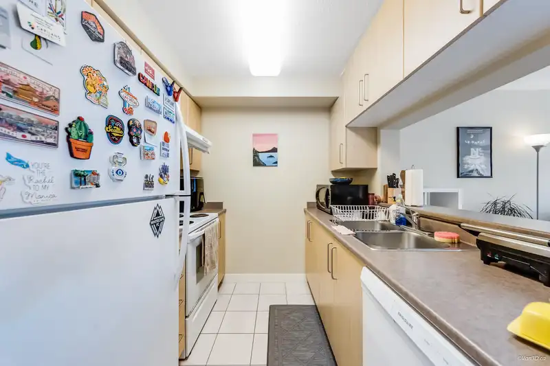 301 5380 OBEN STREET - photo 3 of 29